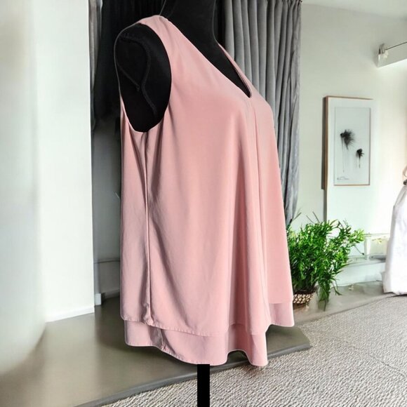 JOSEPH RIBKOFF ( 10 ) Peach Sleeveless Layered pleated soft V-neckline Ruffled - Picture 2 of 6